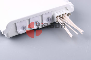 kaufen ABS im Freien optische Kerne des Teiler-Kasten-8, ungeschnittener Kabel Beendigungs-Kasten für Teiler-Weiß PLC-1x8 Online-Herstellung