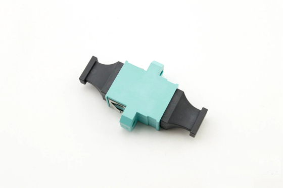kaufen MPO-Adapter OM3 MM Schnelloptischer Adapter Auqa mit niedrigem Verlust für das Dockingsystem des Rechenzentrums Online-Herstellung