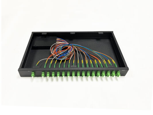 16-Port LC Glasfaser-Patchpanel ODF Rackmontage 19 Zoll mit 65dB Rückflussdämpfung Schiebepatchpanel